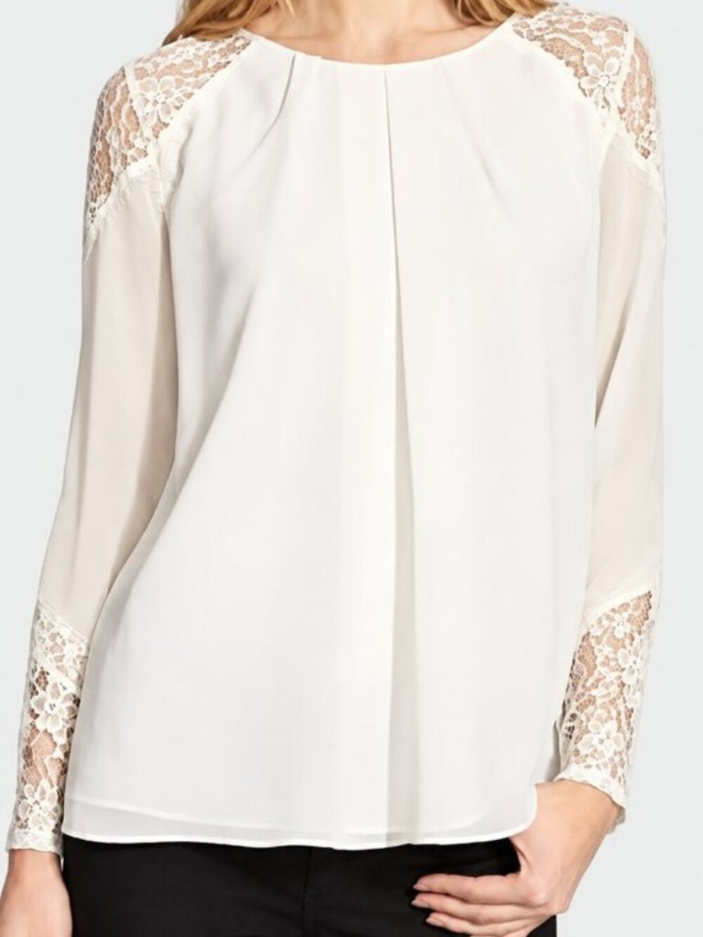 Alice + Olivia Danyelle Ivory Lace Long Sleeve Blouse M
